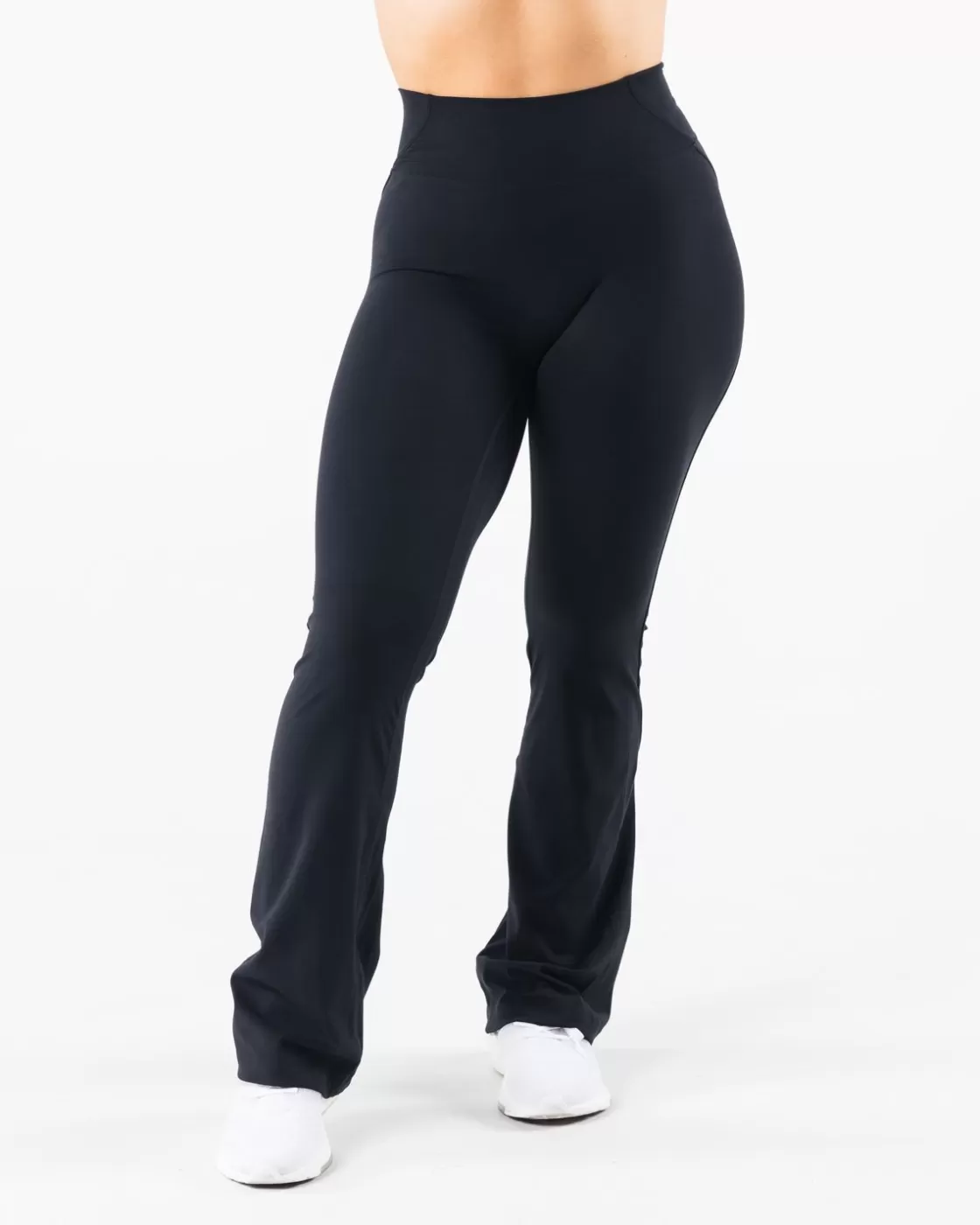 Outlet Aura Flared Pant Women Leggings